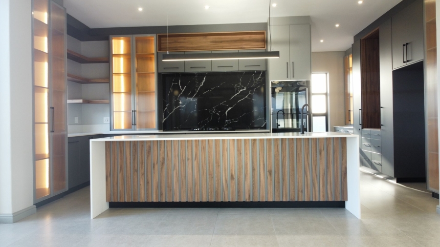 4 Bedroom Property for Sale in Oubaai Western Cape